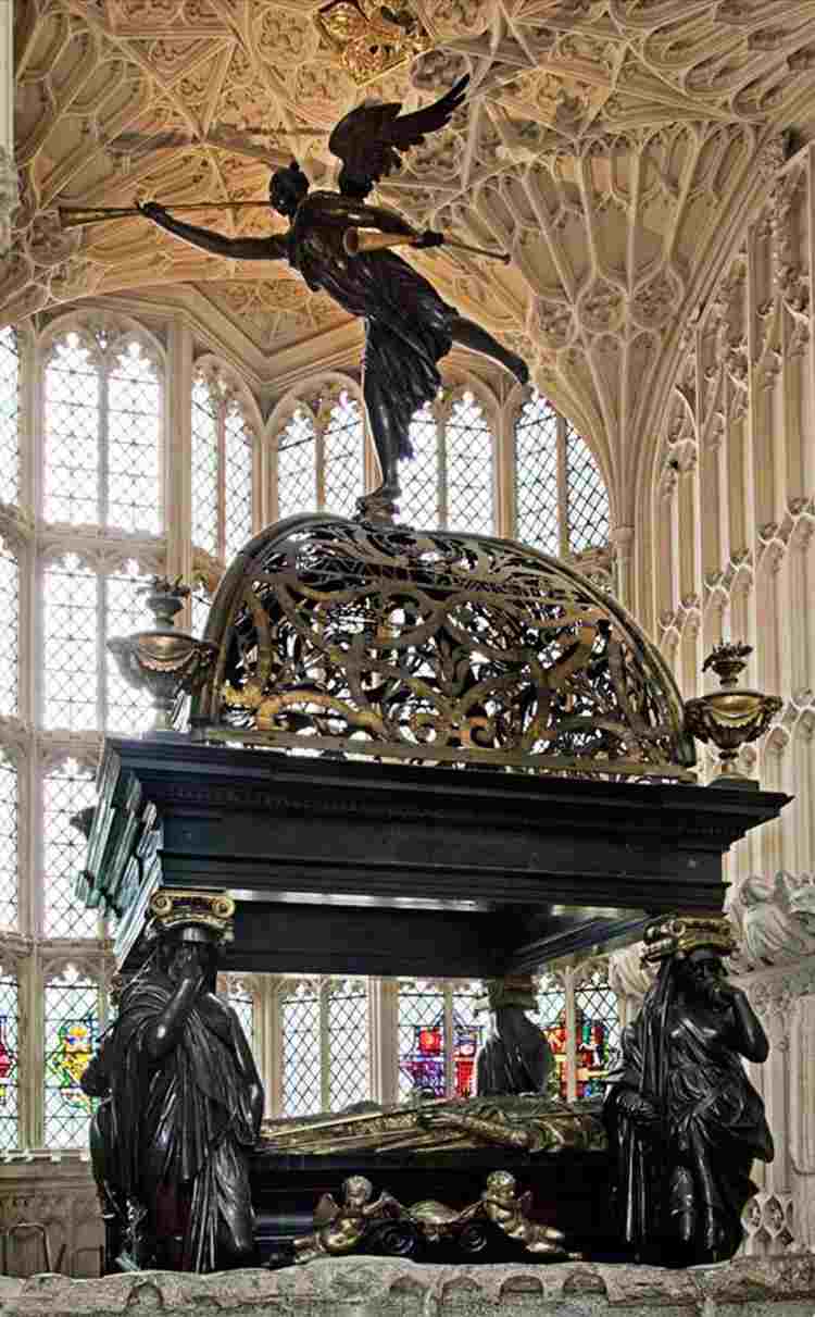 Ludovic, Frances & Esme Stuart