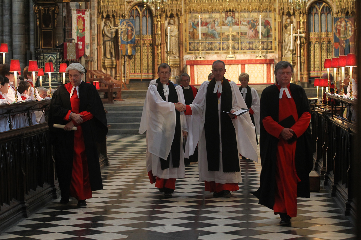 Abbey installs new Canon Theologian