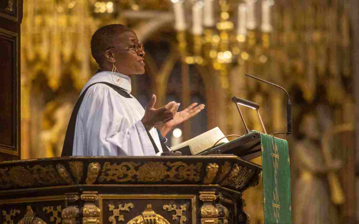 The Reverend Nontombi Naomi Tutu, Archbishop Tutu’s daughter, giving an Address.