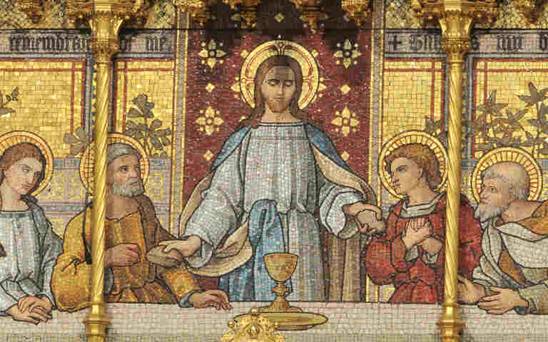 Photograph of Last Supper image, with Jesus handing out bread and wine to disciples, on mosaic about the High Altar of Westminster Abbey