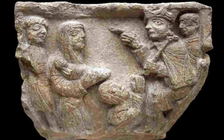 Photograph of a column capital