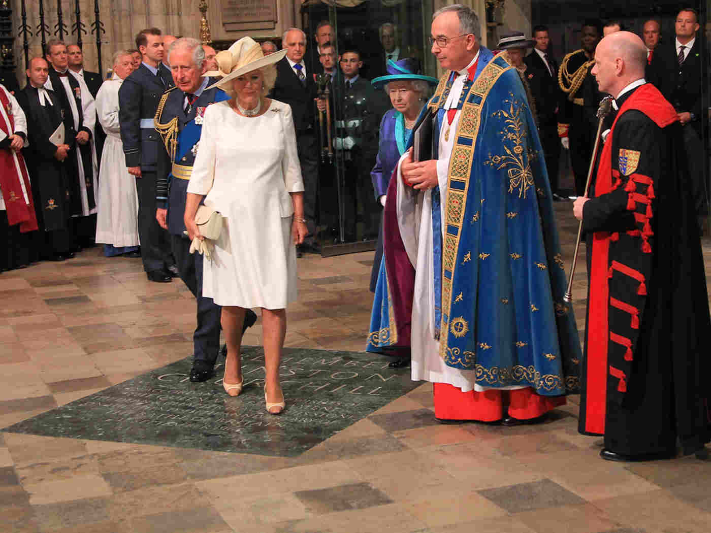 TRH The Prince of Wales and The Duchess of Cornwall, and HM The Queen with The Dean before the service