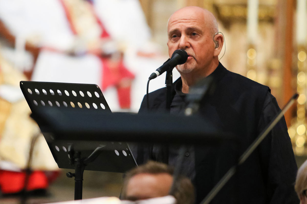 Peter Gabriel sings That'll Do by Randy Newman