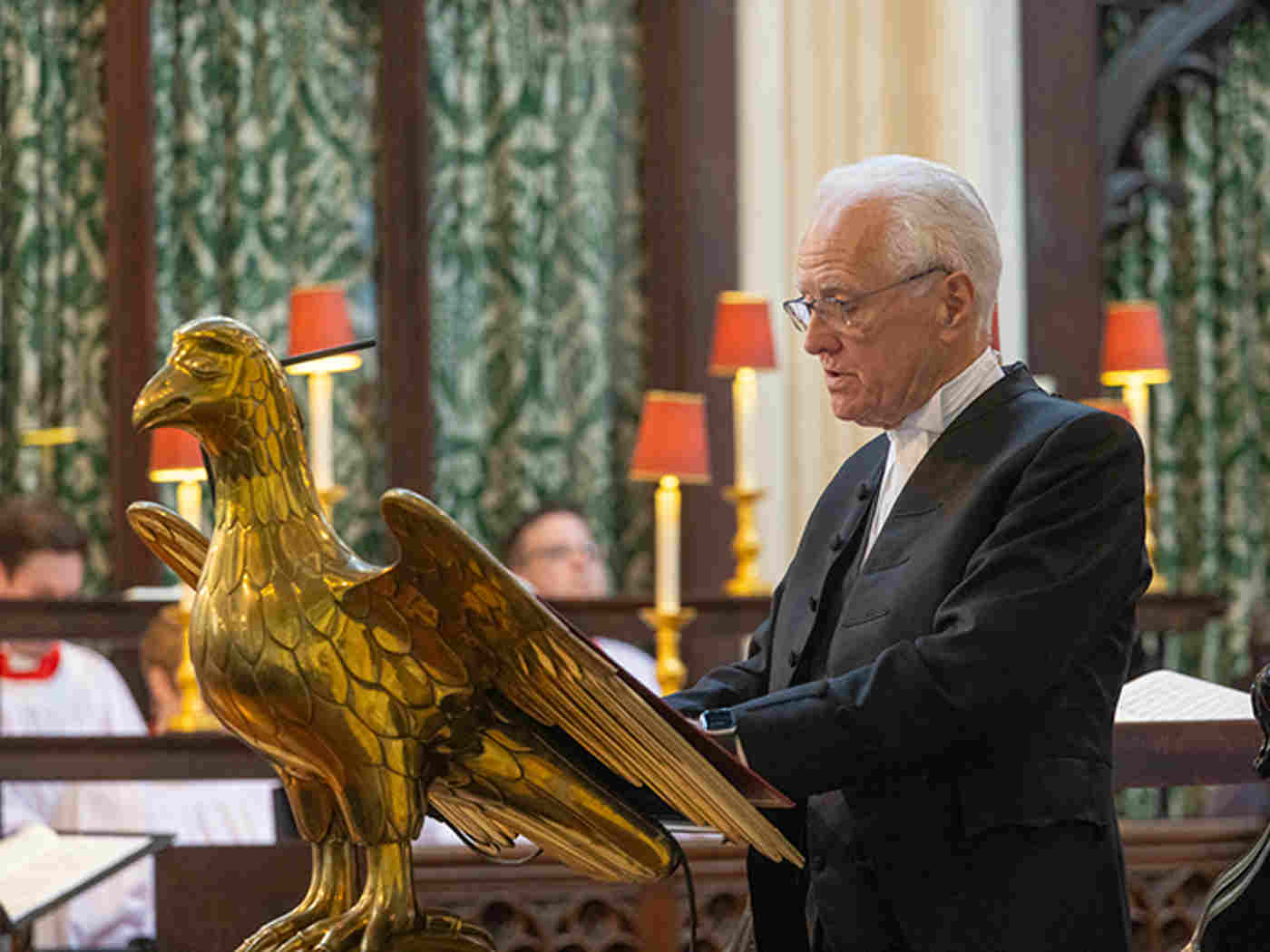 The Lord Speaker reads Luke 1: 46-56