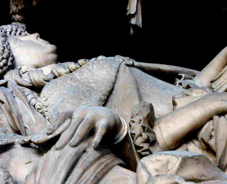 Photograph of Margaret Cavendish effigy within Westminster Abbey