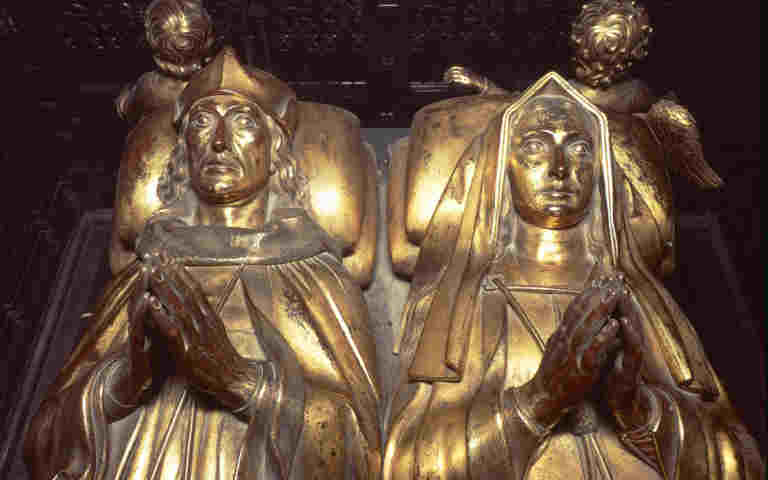 Photograph of the tomb of Henry VII and Elizabeth of York in the Lady Chapel of Westminster Abbey