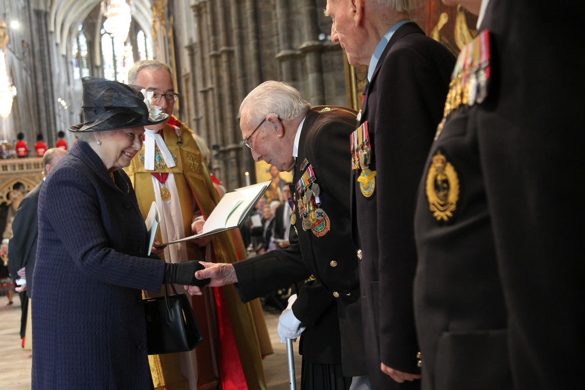 The Queen meets VE Day Veterans