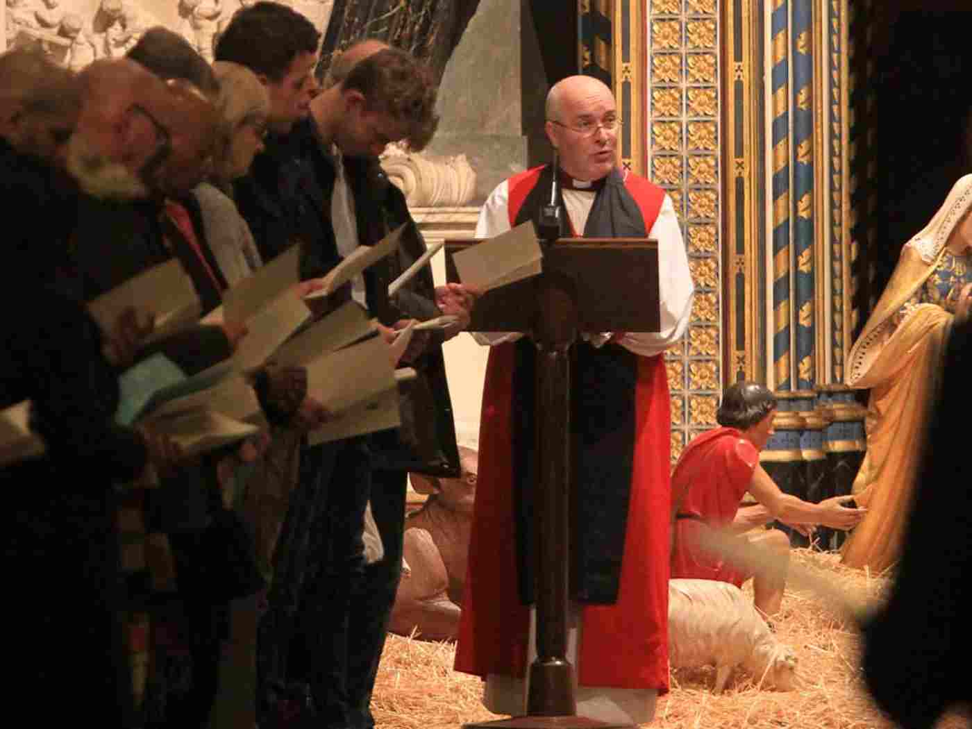 The Right Reverend Stephen Cottrell, Bishop of Chelmsford, reads St John 1: 1–14