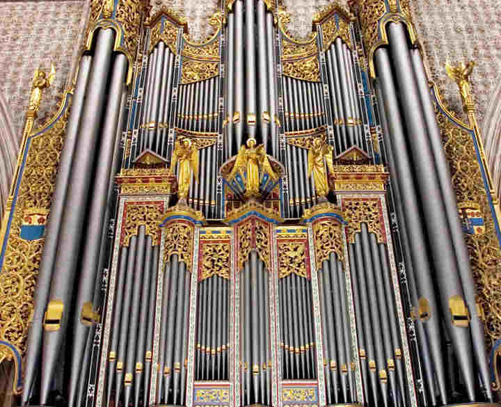 Photograph of organ in Westminster Abbey