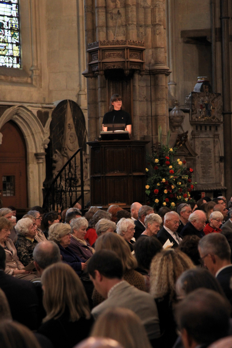 Janina Swierzewska, Head Girl. Year 13, reads Romans 12: 9-21