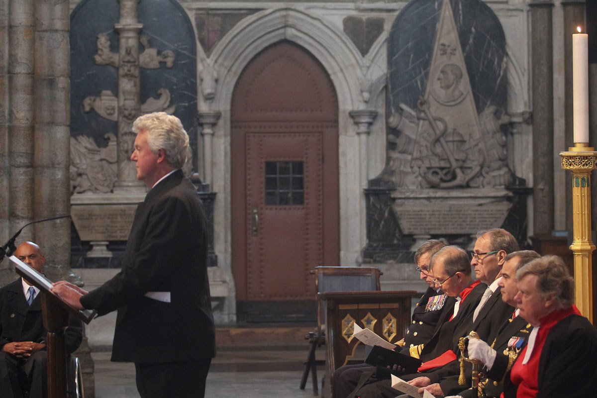 The 15th Earl of Dundonald reads Psalm 107, 1-9, 23-32