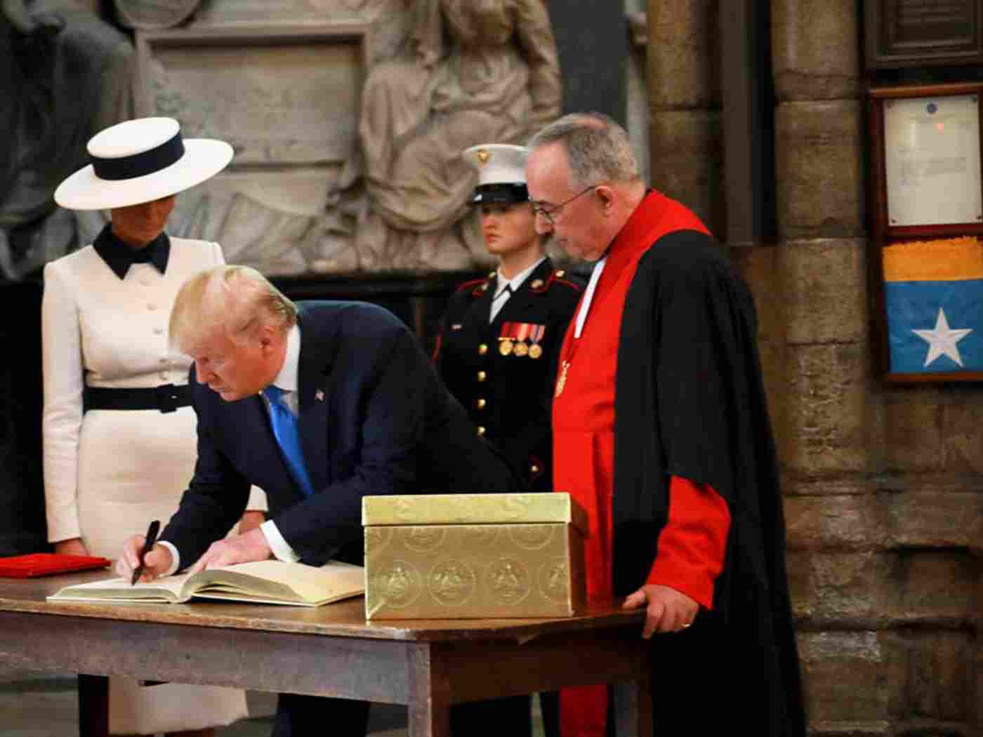 The President signs the Abbey's Distinguished Visitors' Book