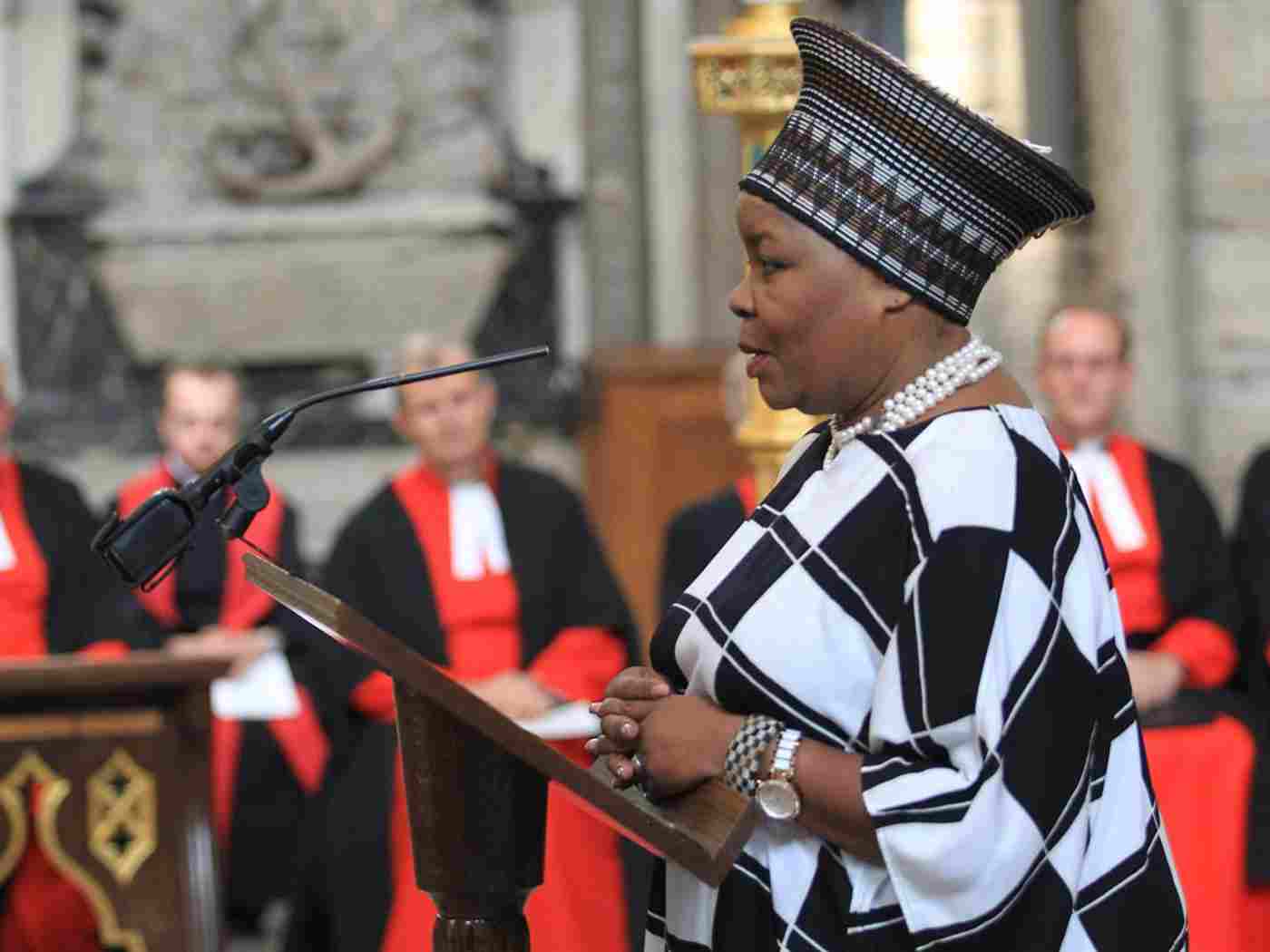 HE Nomatemba Tambo gives the Address