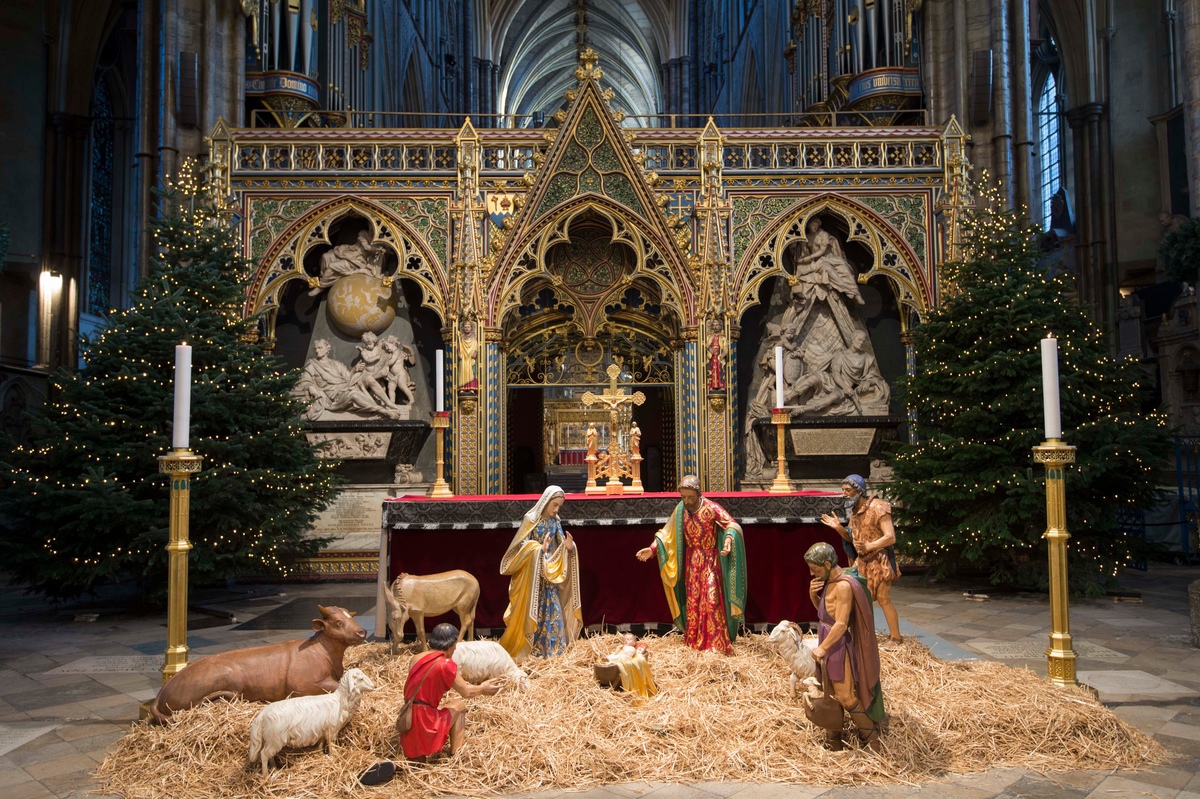 Abbey hosts Whitehall carol service
