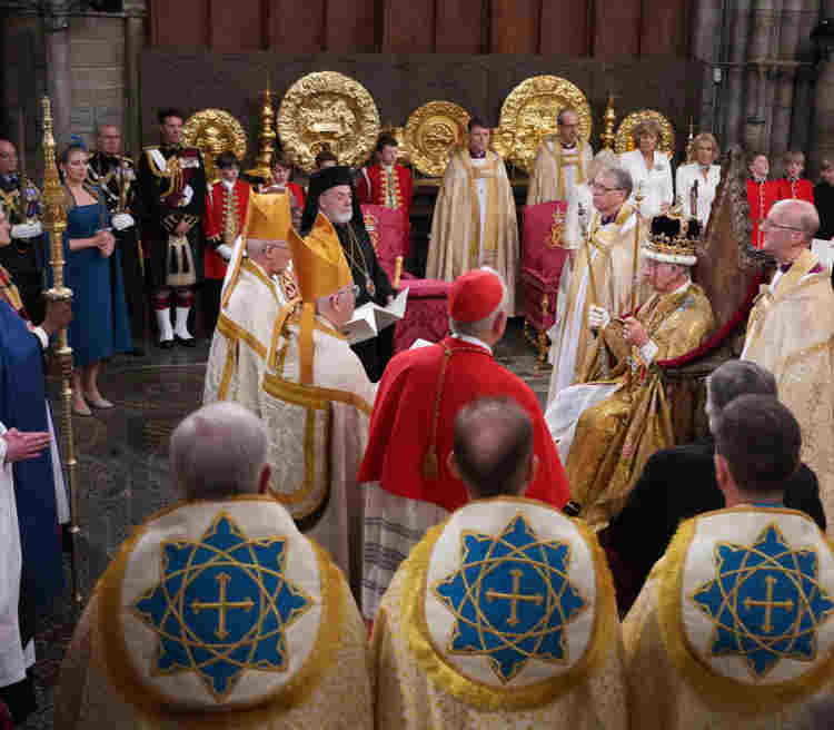 Royal Regalia R Royal regalia | Westminster Abbey