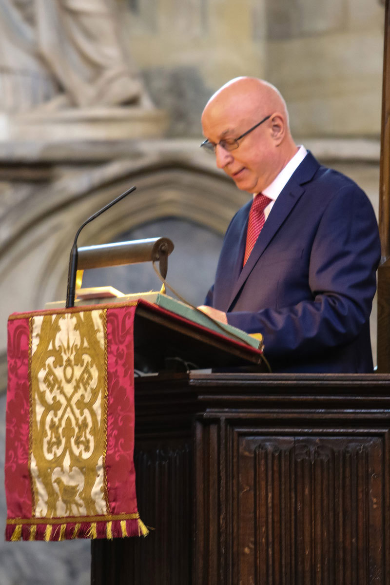 Ken Bruce reads The Song of Wandering Aengus by W B Yeats