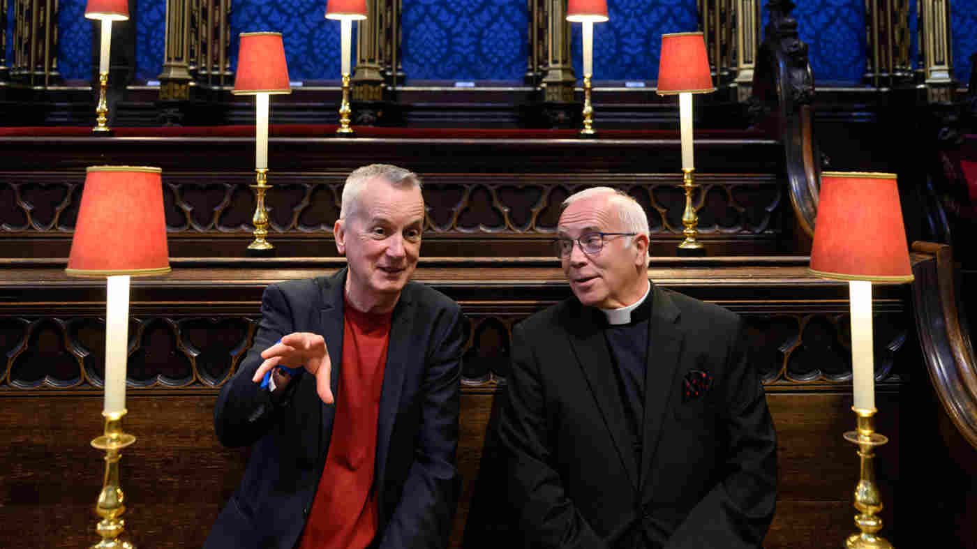 In conversation with Frank Skinner