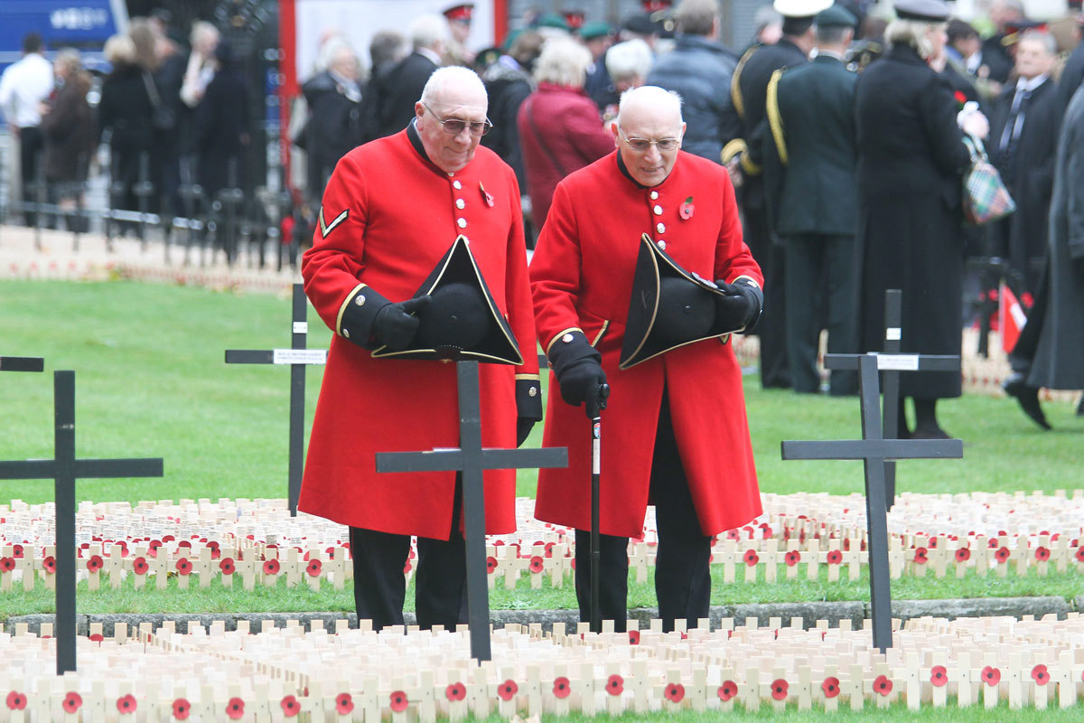 Chelsea Pensioners pay their respects