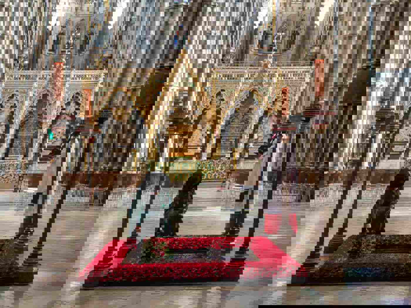 HRH The Duchess of Cornwall lays flowers on the Grave of the Unknown Warrior