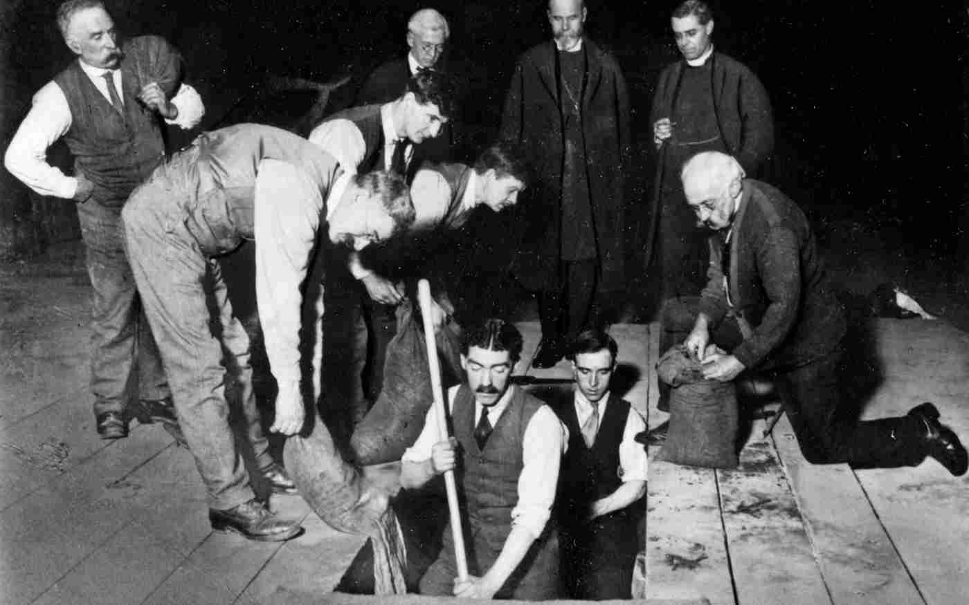 Abbey celebrates Unknown Warrior anniversary