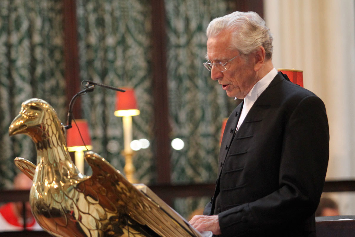 The Right Honourable The Lord Fowler, the Lord Speaker, reads Isaiah 40: 21-end