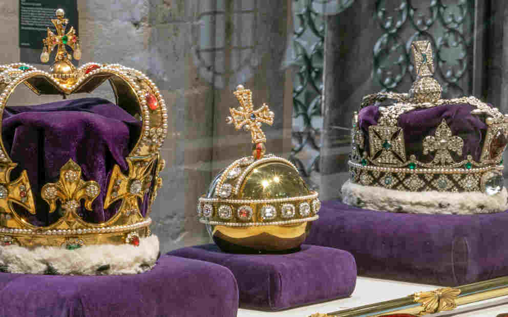 Royal Regalia R Royal regalia | Westminster Abbey