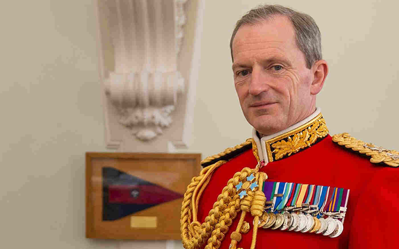 General commanding Army in London reads for Abbey