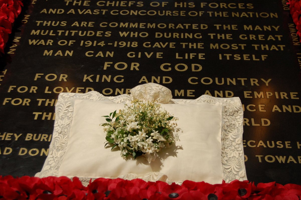 Royal Wedding Bouquet Returned to Abbey
