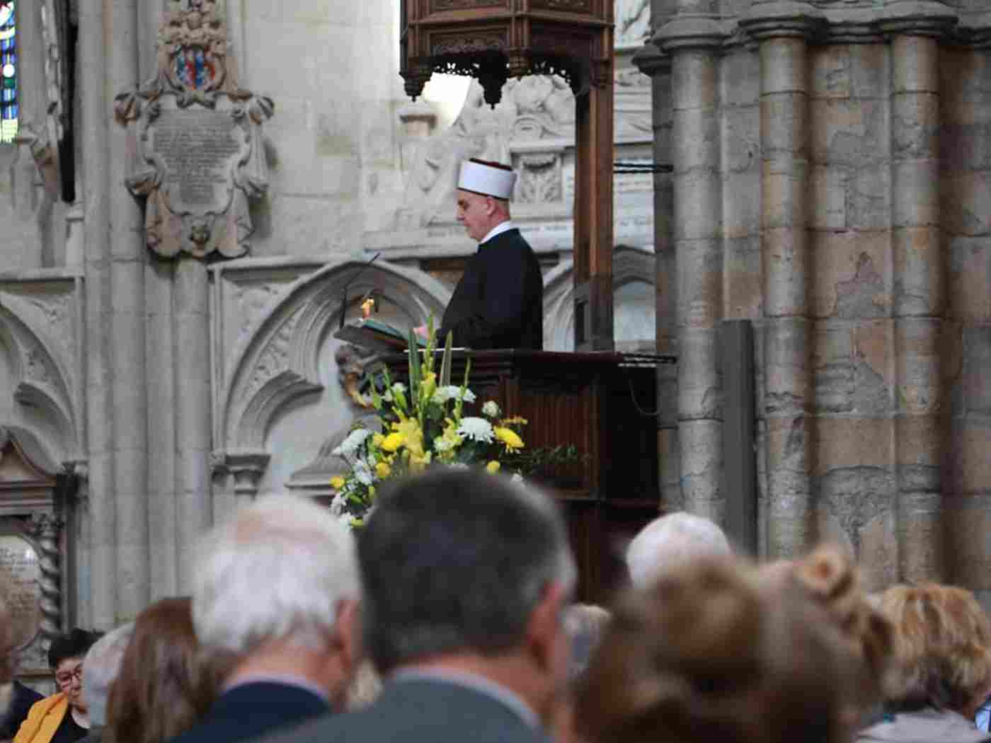 The Grand Mufti of Bosnia and Herzegovina, Husein Kavazović, reads the Qur’an 16: 90–97