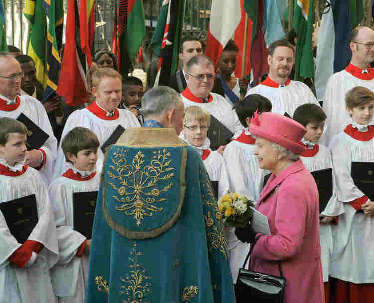 Photograph of Queen Elizabeth II at Westminster Abbey, representing a lesson for secondary school students about her life