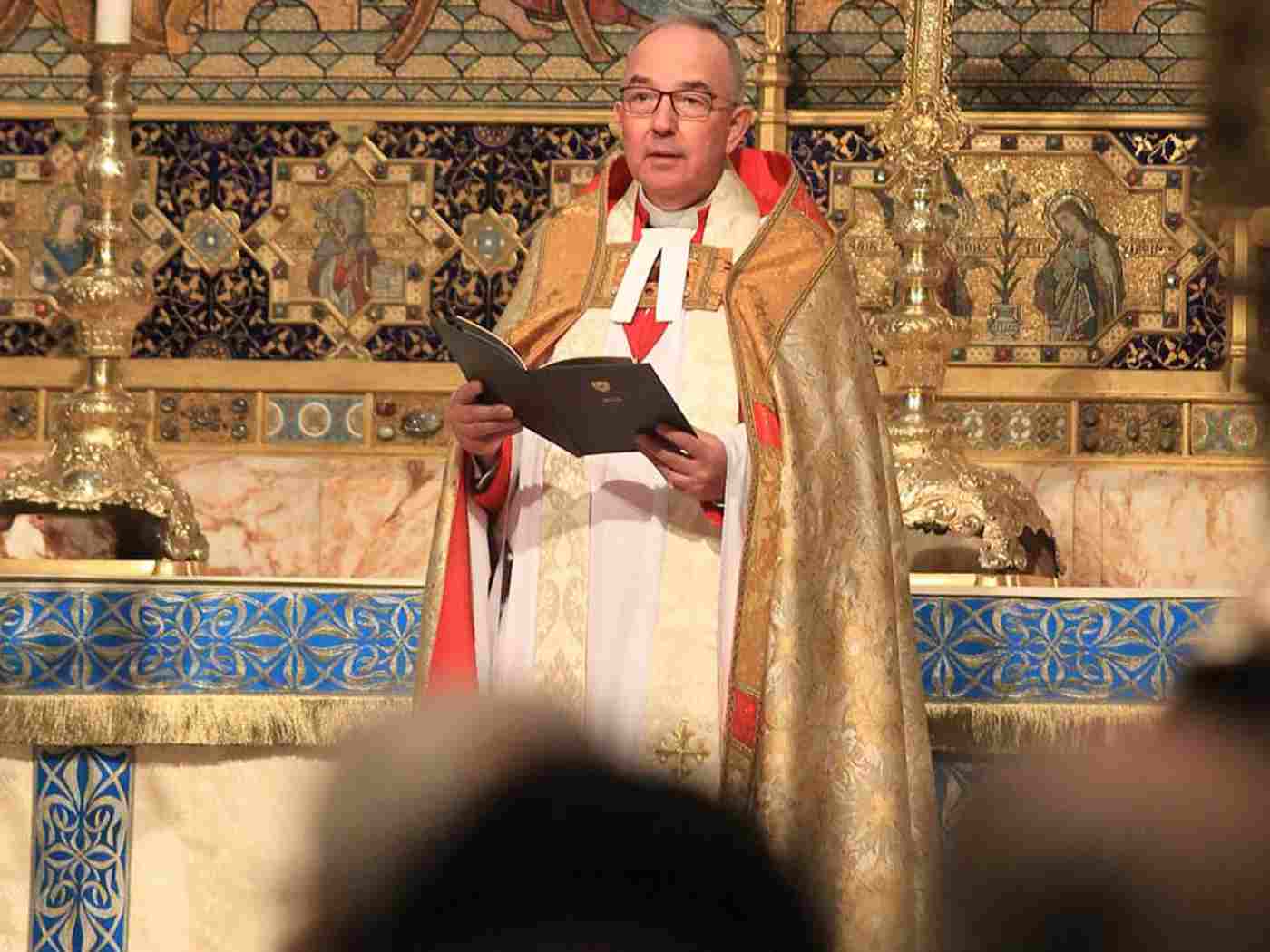 The Dean of Westminster, The Very Reverend Dr John Hall, gives the Bidding