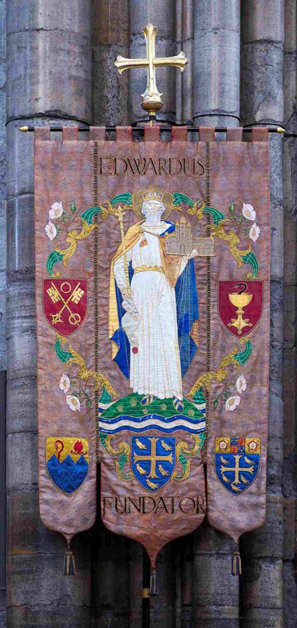 processional-banners-westminster-abbey
