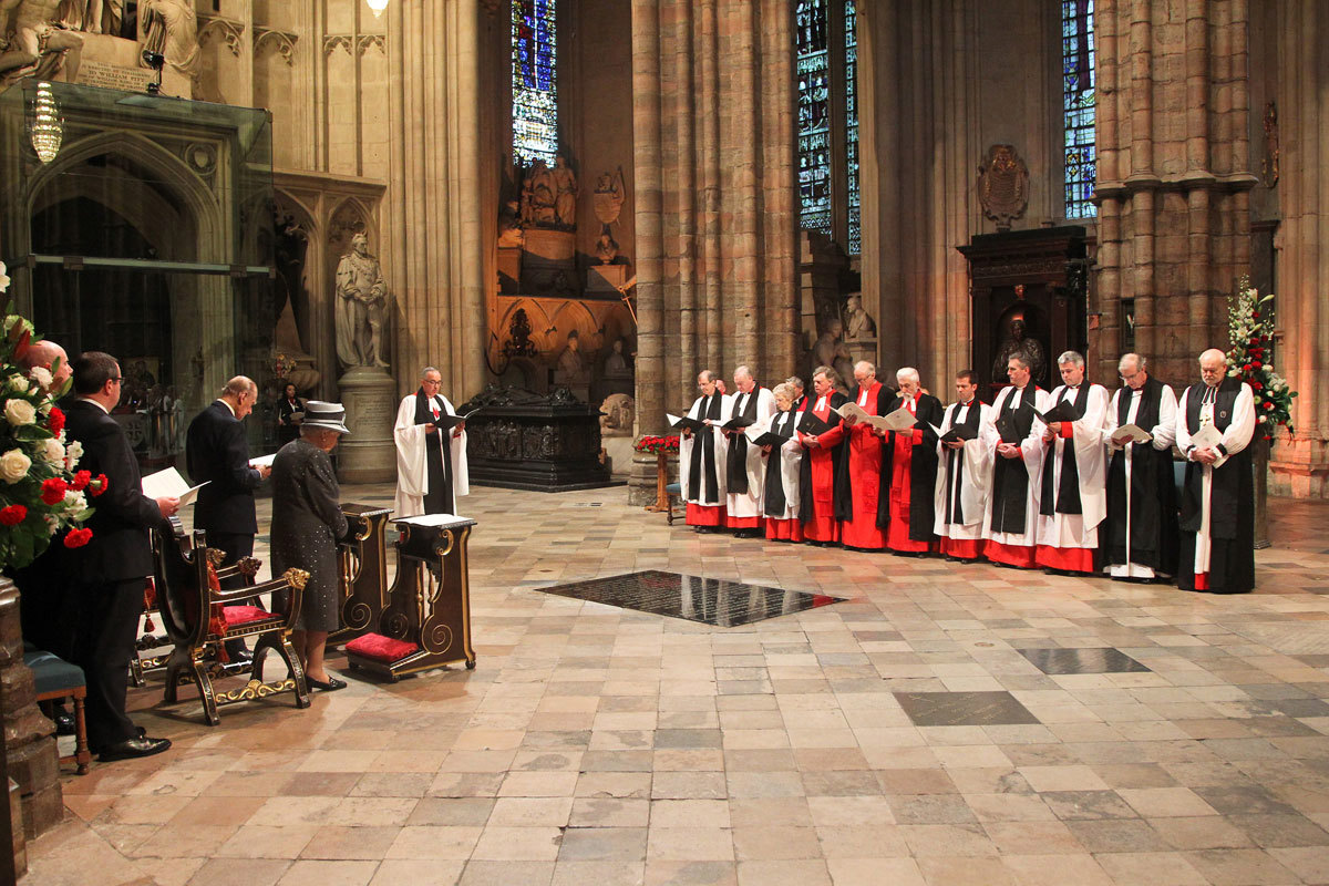 The Service and Vigil were led by the Dean of Westminster, The Very Reverend Dr John Hall, in the presence of HM The Queen and HRH The Duke of Edinburgh