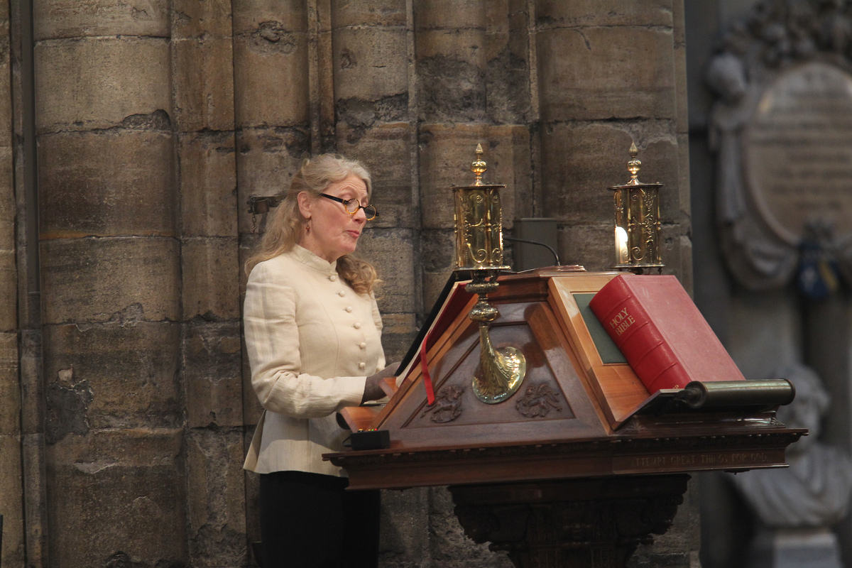 Geraldine James reads from The Writing of Gandhi
