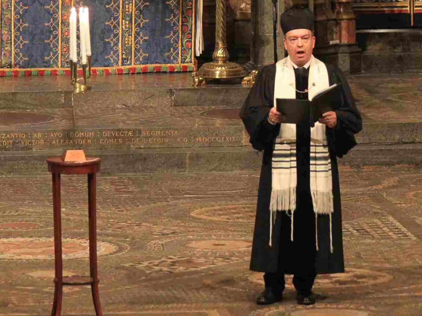 Paul Heller, Cantor, Belsize Square Synagogue, chants El Malei Rachamim