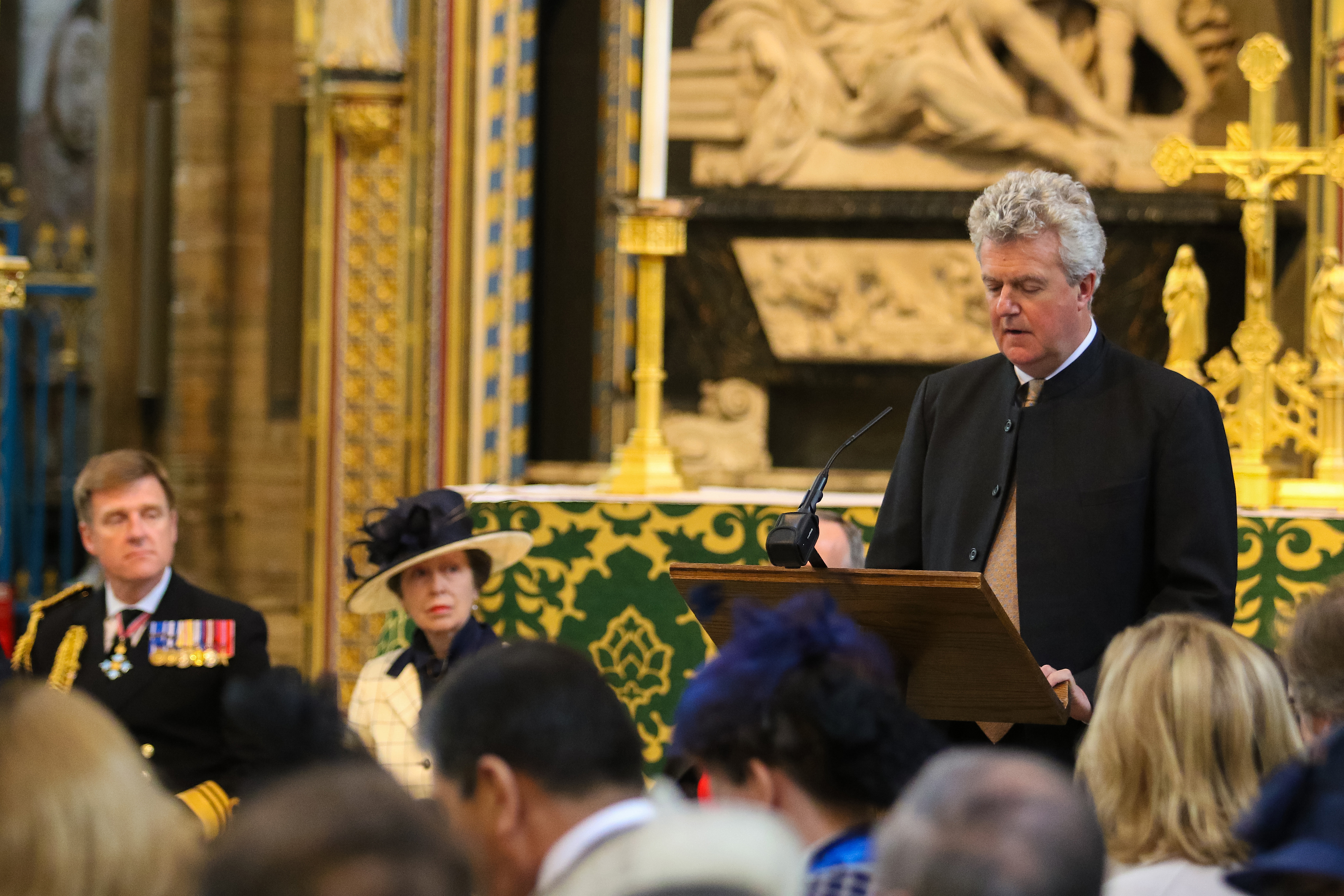 The 15th Earl of Dundonald reads Psalm 107, 1-9, 23-32