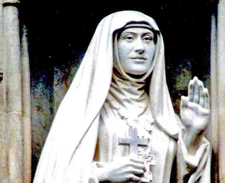 Photograph of Grand Duchess Elizabeth statue, one of 10 modern martyrs above the Great West Door at Westminster Abbey
