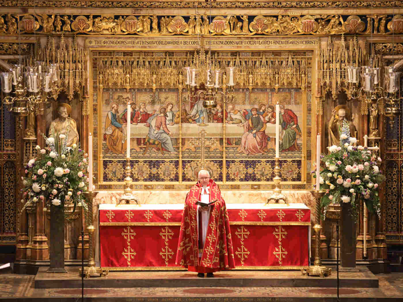 The Dean gives the Bidding