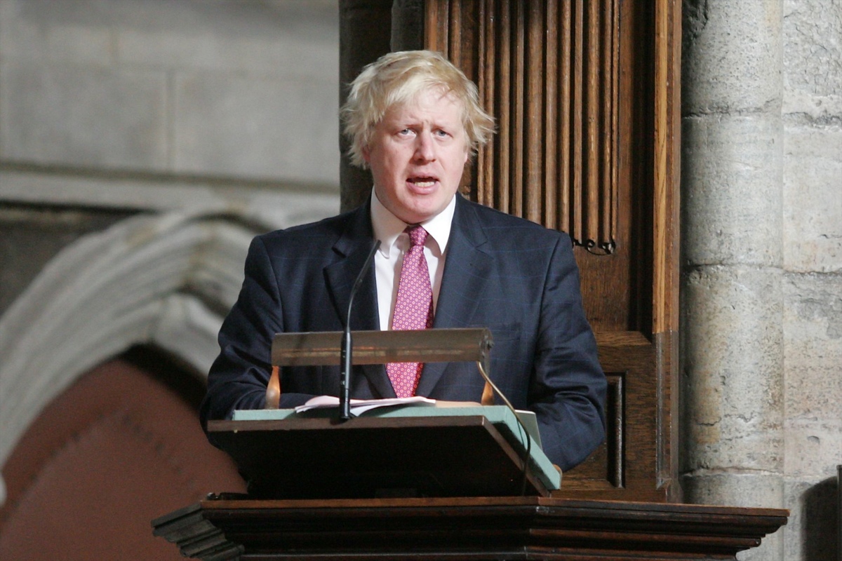 Abbey Tribute to Sir Simon Milton