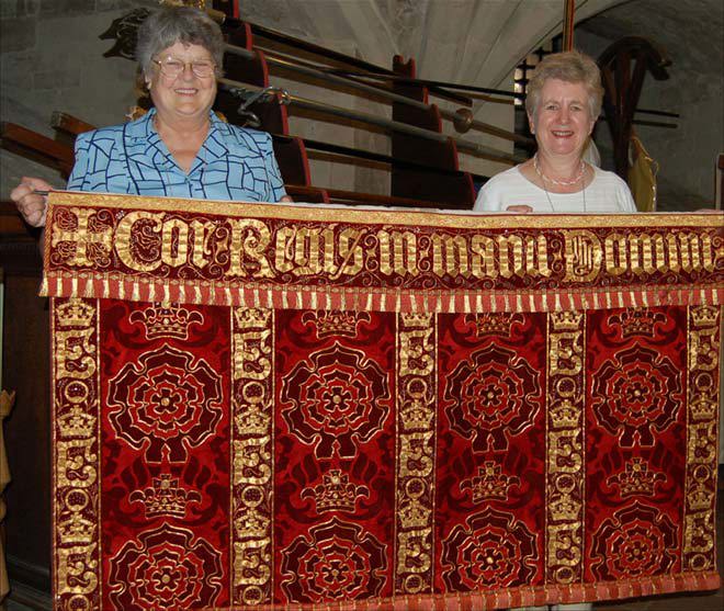 Guild restores Confessor's altar frontal