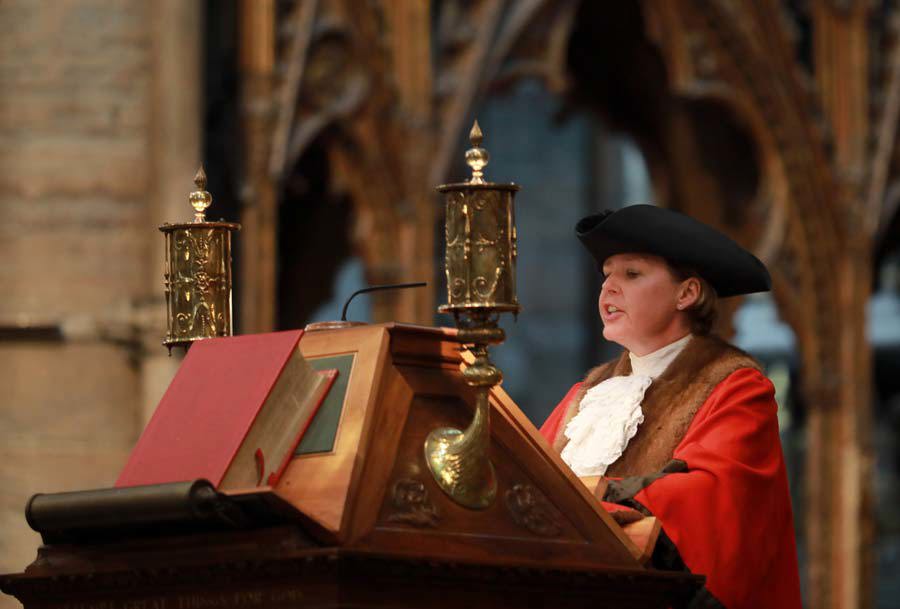 Councillor Nickie Aiken, Leader, Westminster City Council, reads Isaiah 58:6-11