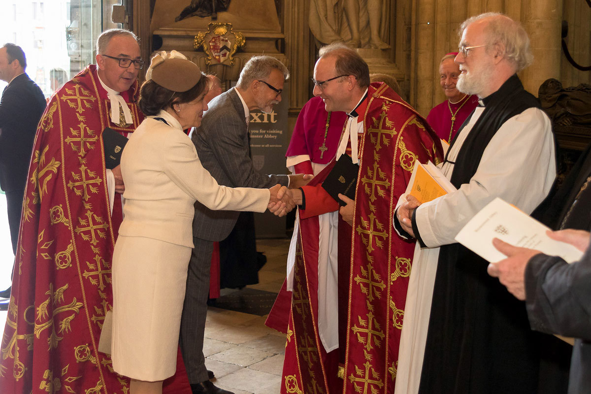 HR Mrs Elizabeth Hayek Weinmann. Ambassador of El Salvador, is received at the Great West Door