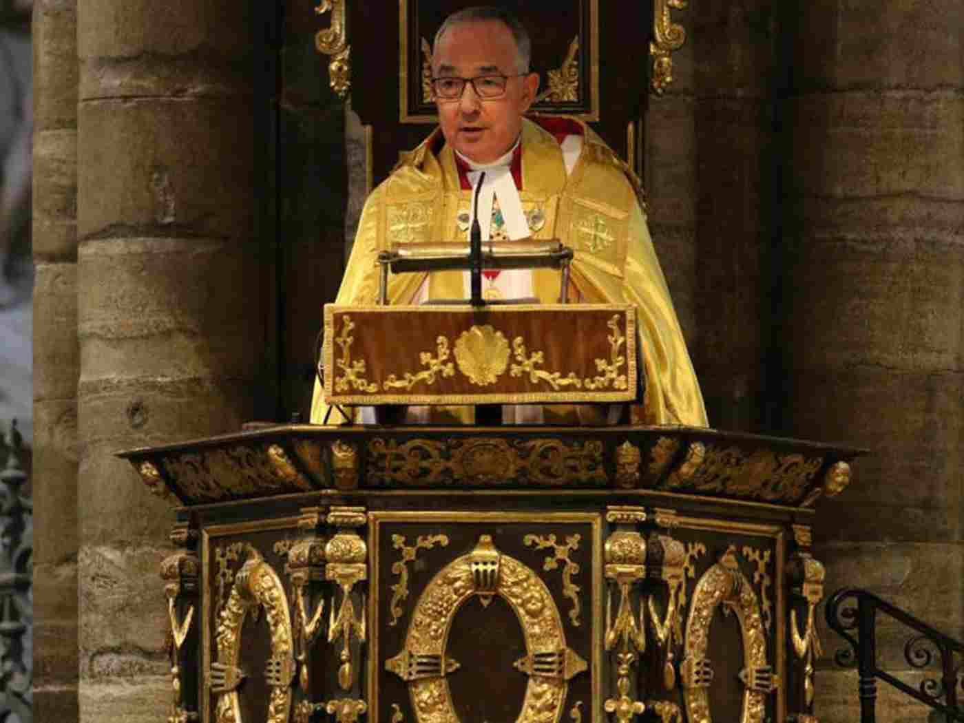 The Dean gives the Sermon