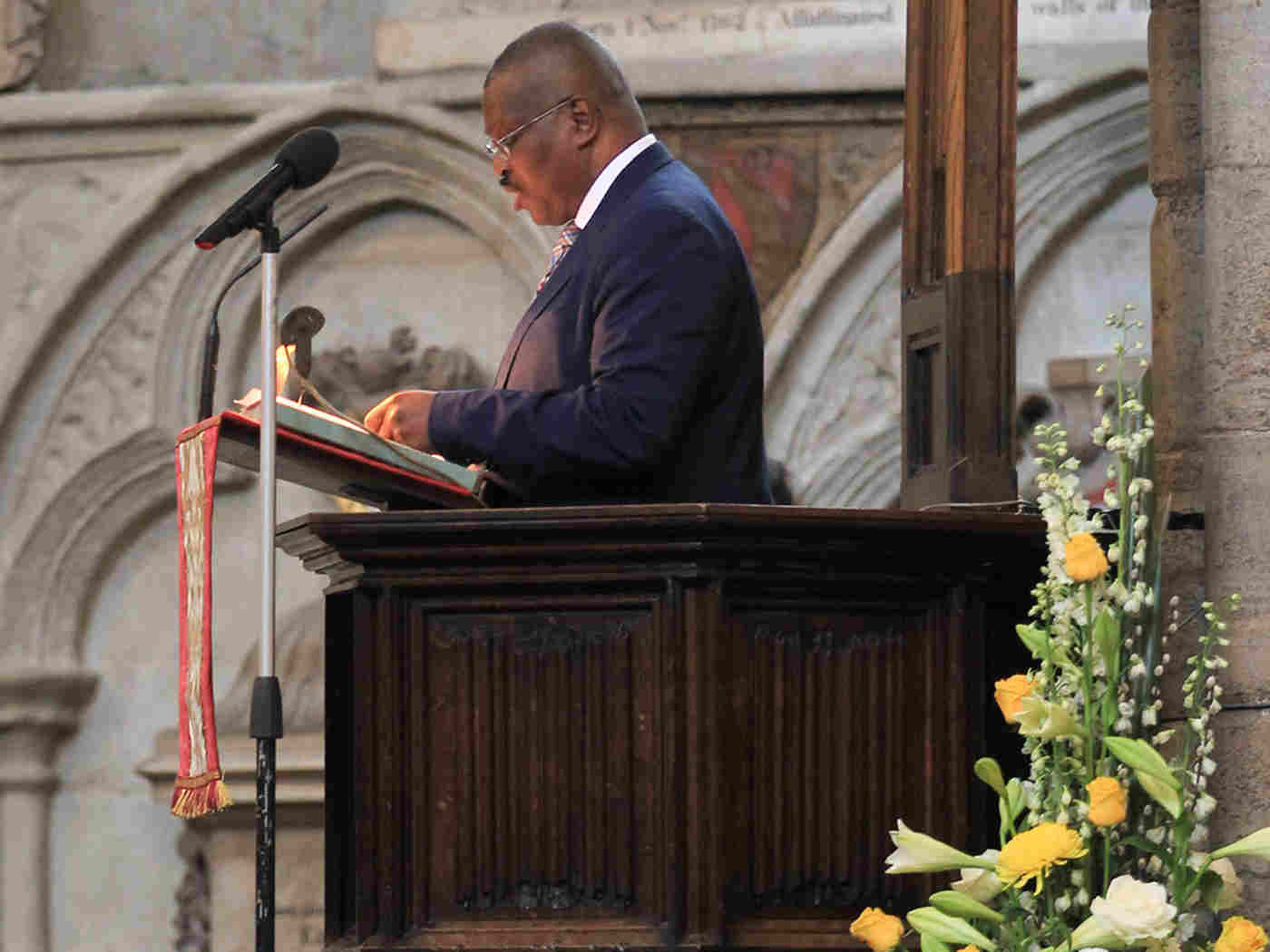 Dr R. David Muir, Senior Lecturer, University of Roehampton, gives a Testimony from the Nave Pulpit