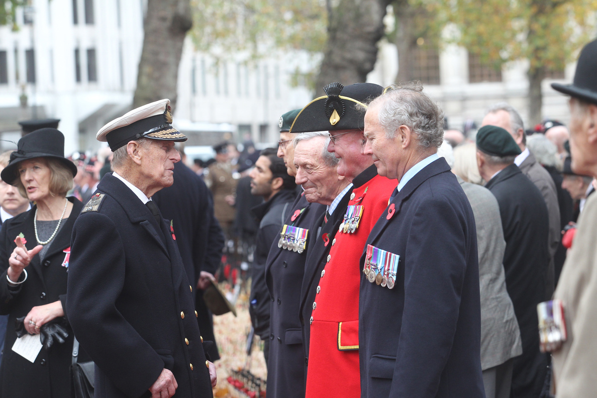 Their Royal Highnesses toured the plots of the poppy crosses meeting veterans, representatives of organisations involved in conflict