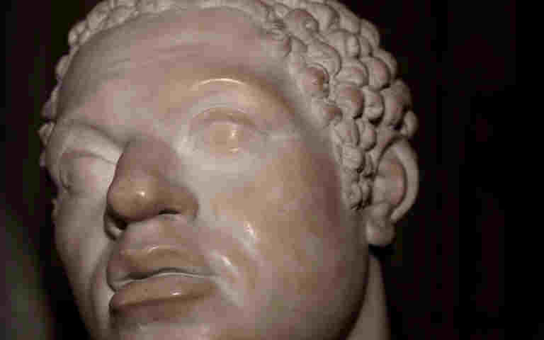 Siobhan presents a series of photographs to highlight, with black and brown bodies, the story of people who were enslaved that, in the Abbey, is told through memorials to white abolitionists.