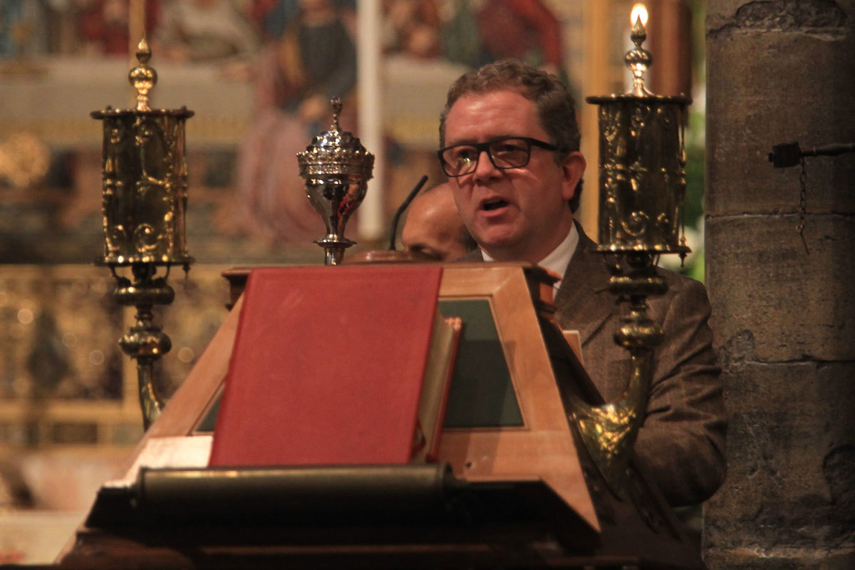 John Culshaw, impressionist and Duke of Edinburgh's Award Ambassador, reads Ephesians 1: 3-10