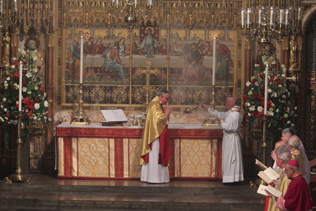 The Dean of Westminster, the Very Reverend Dr John Hall, leads the Service