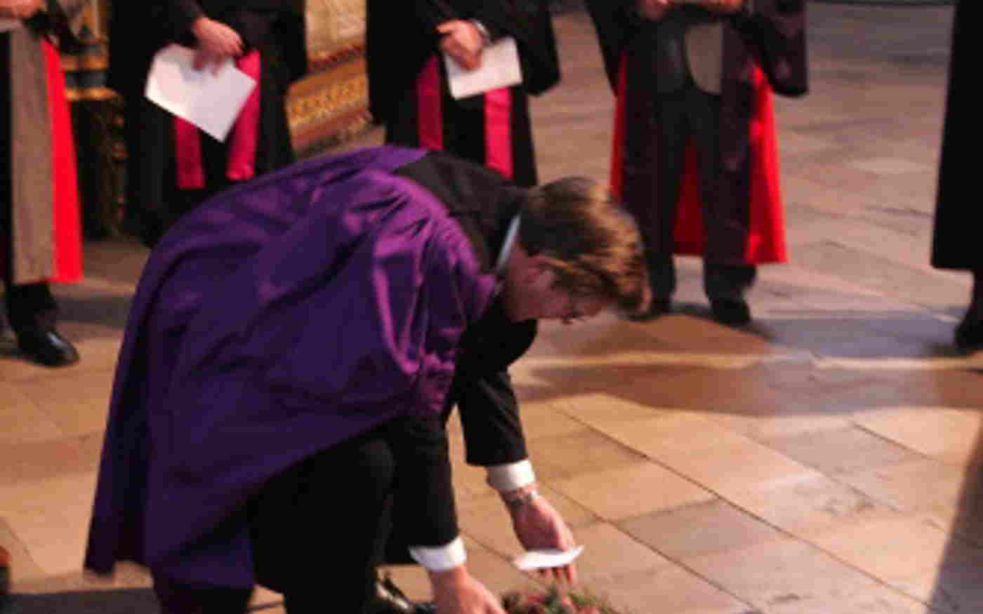 Wreath laying marks Lord Kelvin centenary