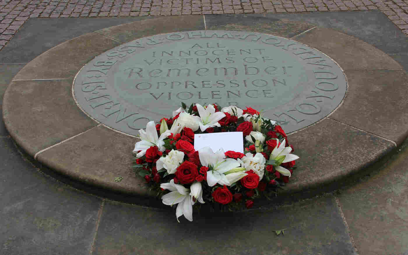 Swiss President pays respects to innocent victims